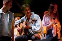 Insegnante di chitarra, teoria musicale, ear training