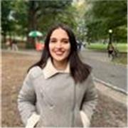 Maestra de educación física e inglés imparte asignaturas de la etapa de Primaria