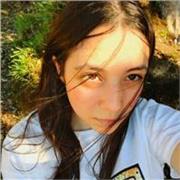 Tutora de inglés, química y biología, con experiencia en traducción técnica