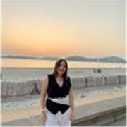 Técnica superior en administración y finanzas imparte clases a diferentes tipos de edades