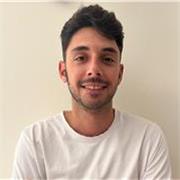Insegnante di italiano, storia e geografia con esperienza offre ripetizioni online per studenti di tutti i livelli