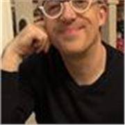 Diplômé de musicologie (Université Lyon 2) donne cours de piano.