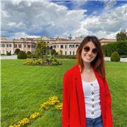 Studentessa medicina diplomata al liceo scientifico offre ripetizioni ad alunni di scuola elementare, medie e superiori in aiuto compiti e preparazione verifiche. 
Offro ripetizioni a studenti universitari in corsi a carattere medico-scientifico