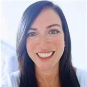 I’m a friendly and professional English teacher focused on helping learners communicate confidently in real situations.