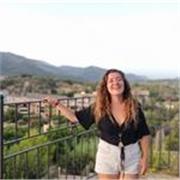 Graduada ESMUC amb formació i experiència pedagògiques ofereix classes de piano/violí/llenguatge musical 
