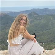 Joven estudiante ofrece dar clases de apoyo educativo