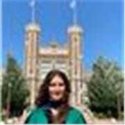 Studentessa universitaria di giurisprudenza, diplomata al liceo classico e con master conseguito negli Stati Uniti offre lezioni di inglese, italiano, latino
