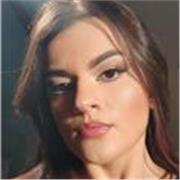 Docente di scienze economiche e giuridiche impartisce lezioni di ripetizione ad alunni di scuole medie in scienze economiche, scienze giuridiche e geografia