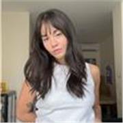 Artista y vendedora en lujo crecida en Manchester Inglaterra, con nivel casi nativo de Inglés. 10 años de experiencia en PR.