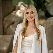 Profesora de Oratoria y Comunicación