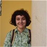 Studentessa universitaria diplomata al liceo linguistico impartisce lezioni private