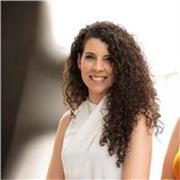 Soy formadora y coach especializada en desarrollo personal, inteligencia emocional y herramientas prácticas para vivir y trabajar.