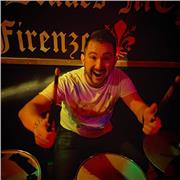 Batterista con più di 20 anni di esperienza offre lezioni: bambini, ragazzi e adulti