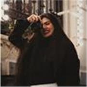 Soy fotógrafa creativa con 6 años de experiencia en el área, tengo experiencia en eventos, retratos, e impartí cursos en Venezuela