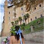 Laureata in lingue moderne e interculturalità offro lezioni online di italiano e inglese. Contattami!