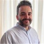 Aprende inglés con confianza: profesor certificado (FCE y Escuela de Idiomas) con experiencia. Clases en Santander y online.