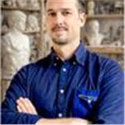 Professeur et conseiller en arts plastiques et arts contemporains.  