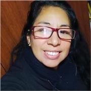 Profesor de español imparte clases para interactuar en español peruano