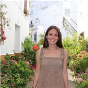 mi nombre es Paloma, soy profesora con experiencia. Las clases van orientadas a alumnado infantil hasta a adultos. Preparo exámenes oficiales o cualquier otra asignatura