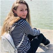 Ich gebe preisgünstige Nachhilfe für den Fach Deutsch als Fremdsprache ( Niveau A1-B2) In meinem Unterricht üben wir Hör- und Leseverstehen, sowie deutsche Grammatik