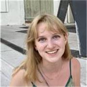 Native English tutor and graduate in English Literature and French from Edinburgh University.