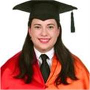 Graduada en Administración y Dirección de Empresas y Derecho