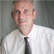 Englischunterricht für Erwachsene im Bereich Geschäftsenglisch sowie Jugendliche in der Mittel - und Oberstufe. Prüfungsvorbereitungen als auch allgemeines Englisch von Niveau A1 bis zu C2.