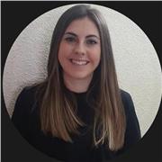 Maestra de Educación Primaria especializada en Educación Física y Audición y Lenguaje con más de 5 años de experiencia dando clase