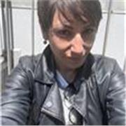Non vedo l'ora di conoscerti per aiutarti: insegnerò grammatica, lingua e letteratura italiana, storia, latino e geografia.