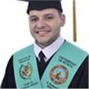 Técnico superior y maestro de educación infantil. Puedo dar clases tanto a los más peques como también los mayores de primaria.