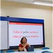Aulas particulares de Português e Literatura com foco em interpretação, escrita e análise crítica.
Sou professora com experiência