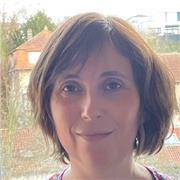 Prof à domicile donne des cours de soutien scolaire dans divers domaines : primaire, loisirs, thérapies alternatives...