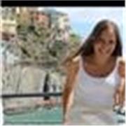 Laureata in filosofia e esperta in materie umanistiche, Annalisa è pronta a rendere l’apprendimento un’avventura più coinvolgente!