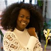 Estudiante de Máster Oficial en Biotecnología, graduada en Microbiología y con dos años de experiencia como docente