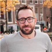 Profesor cualificado con amplia experiencia ofrece clases particulares de Diseño Gráfico y Audiovisual en Alicante,  todas edades.