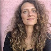 Offro lezioni private a ragazzi ed adulti, adattandole alla loro esigenze.