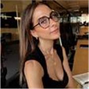 Profesora de Marketing de Influencia para master y posgrado en inglés y español