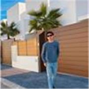 Joven de 18 años, responsable y paciente, actualmente estudiando. Destaco por ser una persona organizada, con facilidad para enseñ