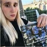 Profesora argentina nativa con altísima expertise en escritura académica, periodística y comunicacional