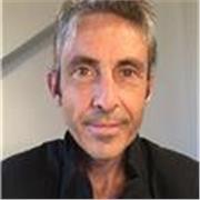 Coach britannique certifié et accrédité Qualiopi, spécialisé dans la formation en anglais des affaires.