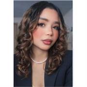 Profesora de Economía con experiencia en clases de sociales, Economía, educación financiera, arte. Para niños, adolescentes