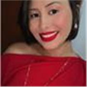 Professora de gramática, formada há 6 anos acadêmica de pedagogia, ministro aula para os anos iniciais e finais