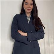 Dottoressa magistrale in Giurisprudenza, laureata con il massimo dei voti e la concessione della lode, impartisce lezioni di diritto. Particolarmente interessata al diritto commerciale, diritto civile, diritto processuale civile e diritto penale