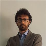 Docente di matematica e fisica impartisce ripetizioni in presenza e da remoto per studenti di scuole superiori medie ed università