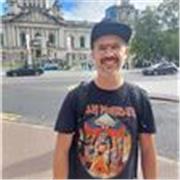 I am Spanish native speaker, who is fluent in English, tutor of all ages