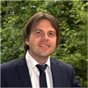 Highly experienced A Level and GCSE Maths tutor offering online lessons. Specialist in tutoring for exam success