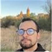 Filólogo francés recién egresado de máster y estudiando educación, con buena base, perfecto tanto para principiantes y avanzados.