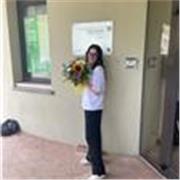 studentessa universitaria pronta ad aiutarti nei tuoi compiti 