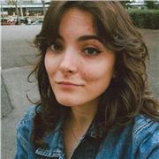 Profesora de inglés y rumano para todas las edades y niveles.