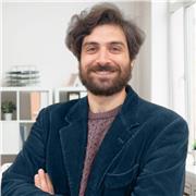 Docente abilitato impartisce lezioni di Geografia generale ed economica